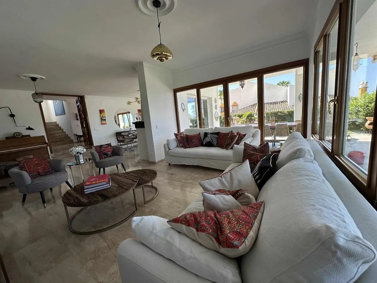 Villa Zebra Sea View Beach Across The Street Benalmadena 0*,  Spain